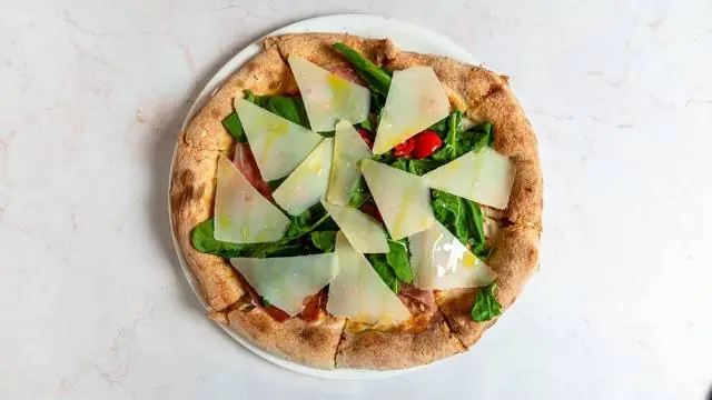 Pizza Crudo, Rukola, Pomodorini & Grana